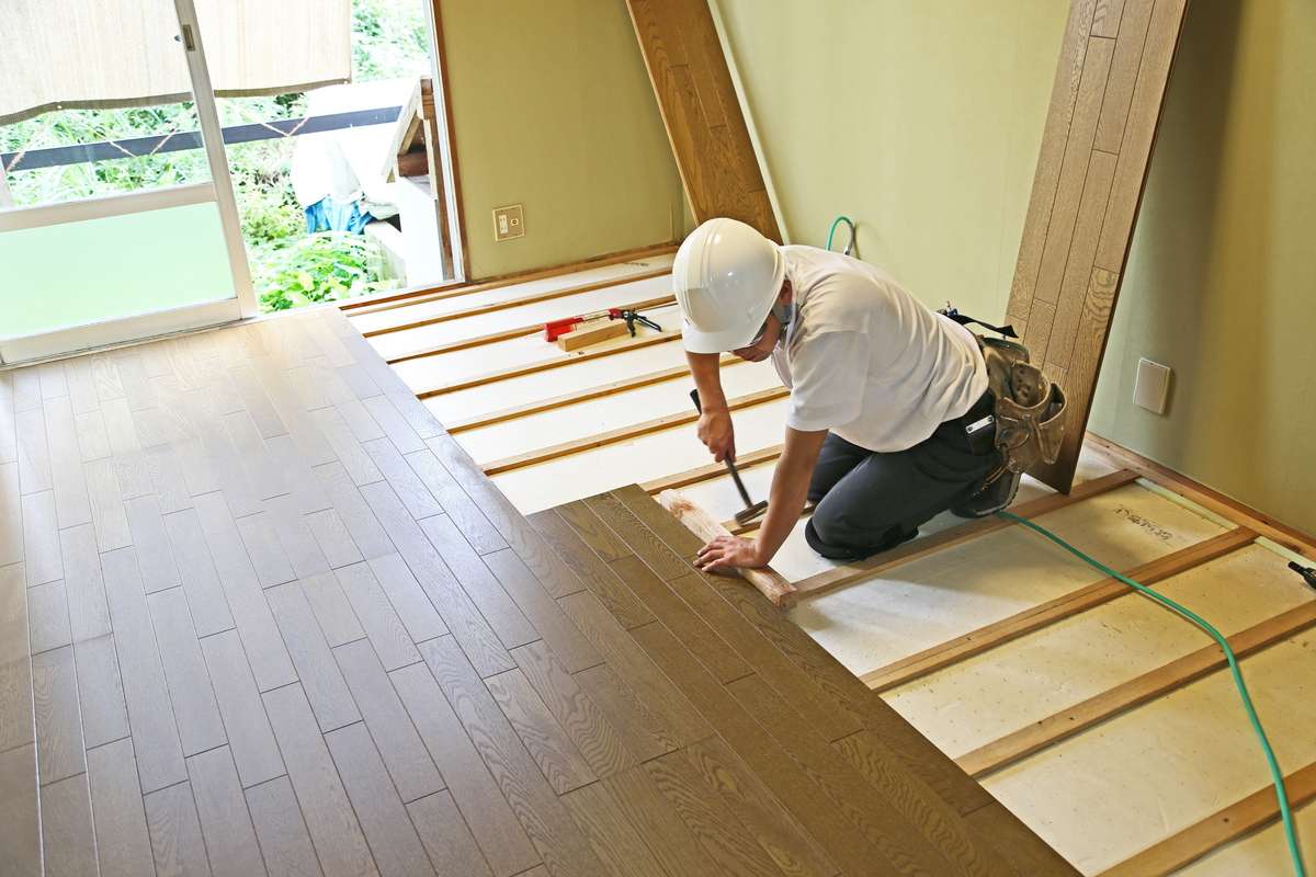 デザイン性や耐久性などに優れた床材を使いきれい仕上げる